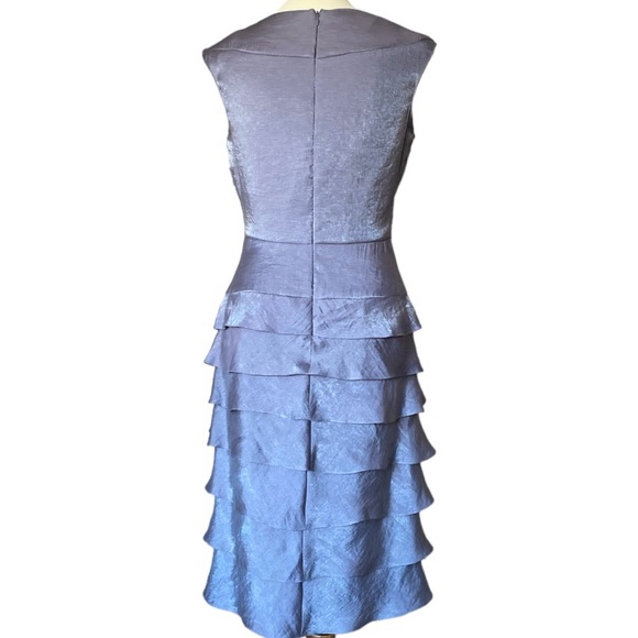 πͺ»HOST PICKπͺ» Adriana Papell Tiered Ruffle Evening Dress - Picture 5 of 14